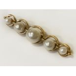 9 CARAT GOLD & PEARL PIN BROOCH