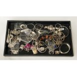 TRAY OF SILVER JEWELLERY