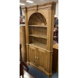 PINE ARCHED CORNER CABINET