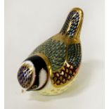ROYAL CROWN DERBY BIRD WITH GOLD STOPPER