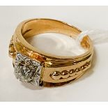 22CT GOLD GENTS DIAMOND RING - STONE APPROX 0.76CT - VICTORIAN DEEP CUT - TOTAL WEIGHT 13.8G -RING