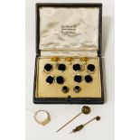 9CT GOLD RING, PIN BROOCHES, DECO CUFFLINKS & COLLAR STUDS RING WEIGHS 2.4 GRAMS APPROX