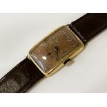 18CT GOLD RECTANGULAR FACED ART DECO GENTS WATCH - WORKING