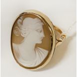 9CT GOLD CAMEO RING - SIZE Q