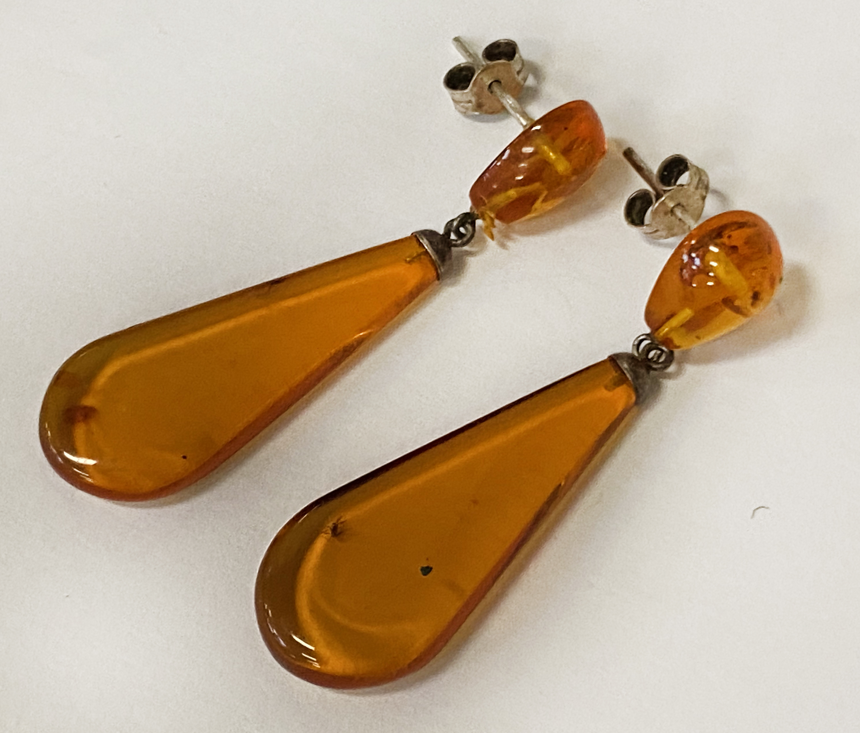 BALTIC AMBER DROP EARRINGS WITH INSECTS