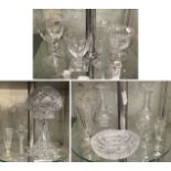 TRAY OF CUT CRYSTAL GLASSWARE TO INCLUDE WATERFORD CRYSTAL LAMP & OTHERS
