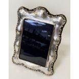 HM SILVER PHOTO FRAME - 20.5 X 15 CMS APPROX