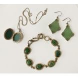 925 SILVER & JADEITE BRACELET / EARRINGS \7 A LOCKET & CHAIN