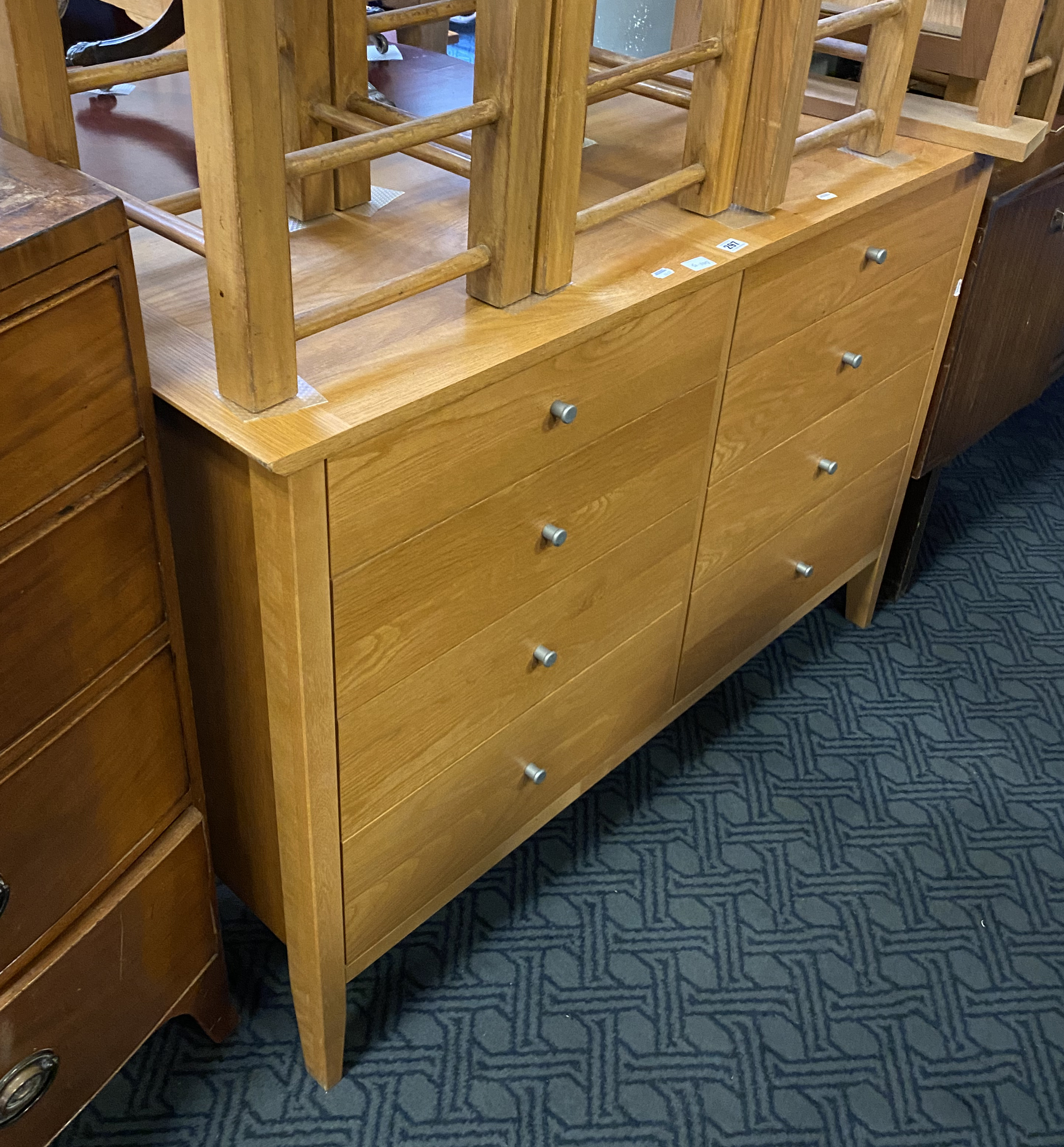 8 DRAWER CHEST WITH MIRROR