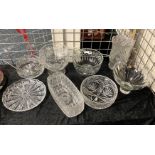 8 ITEMS OF CRYSTAL GLASS