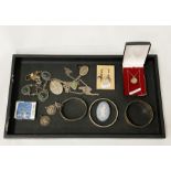 COLLECTION OF STERLING SILVER JEWELLERY