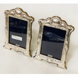 PAIR OF H/M SILVER GOTHIC PHOTO FRAMES 21CMS (H) X 15CMS (W) APPROX