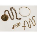 COLLECTION OF 9CT GOLD JEWELLERY TO INCLUDE EARLY SOLDIERS PENDANT 16 GRAMS & APPROX