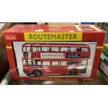 ROUTEMASTER LONDON BUS 1:24 SCALE IN ORIGINAL BOX