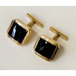 18CT GOLD CARTIER CUFFLINKS - HALLMARKED 17.7 GRAMS TOTAL WEIGHT