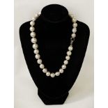 LARGE PEARL NECKLACE