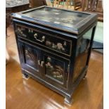 SMALL CHINESE CABINET