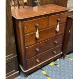 VICTORIAN CHEST OF DRAWERS