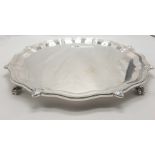 JB CHATTERLEY & SONS LTD, BIRMINGHAM CIRCA 1935 - LONDON STERLING SILVER SALVER - APPROX 31 OZ -