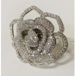 18CT WHITE GOLD APPROX 2-3 CARAT DIAMOND CLUSTER FLORAL RING - SIZE M - APPROX 18.30 GRAMS