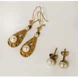 2 PAIRS OF PEARL & 9CT GOLD EARRINGS 4.10 GRAMS