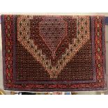 FINE NORTHWEST PERSIAN SENNEH RUG 160CMS X 130CMS