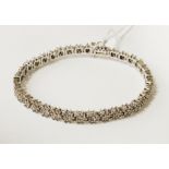 18CT GOLD & DIAMOND TENNIS BRACELET