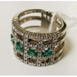 18CT GOLD EMERALD & DIAMOND RING SIZE P