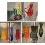 COLLECTION OF ART GLASS TO INCLUDE WHITE FRIARS - 12 PIECES IN TOTAL