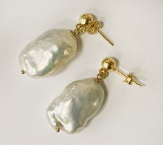 PEARL EARRINGS