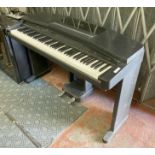 YAMAHA CLAVINOVA