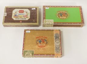 BOX PETIT CORONA CIGARS MADE IN CANADA & RAMON ALLONES - CIGARS 36 LOOSE