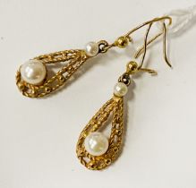 9CT GOLD PEARL EARRINGS