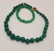 JADE NECKLACE WITH 9 CARAT GOLD CLASP WITH JADE BRACELET