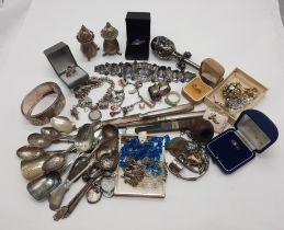 MOSTLY SILVER WITH OTHER ITEMS