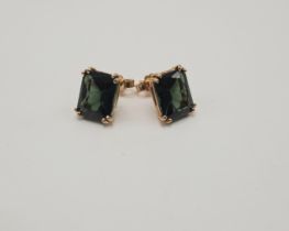 18CT GOLD & TOURMALINE STUD EARRINGS