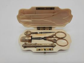 BONE NEEDLEWORK NECESSAIRE 9CT GOLD SET