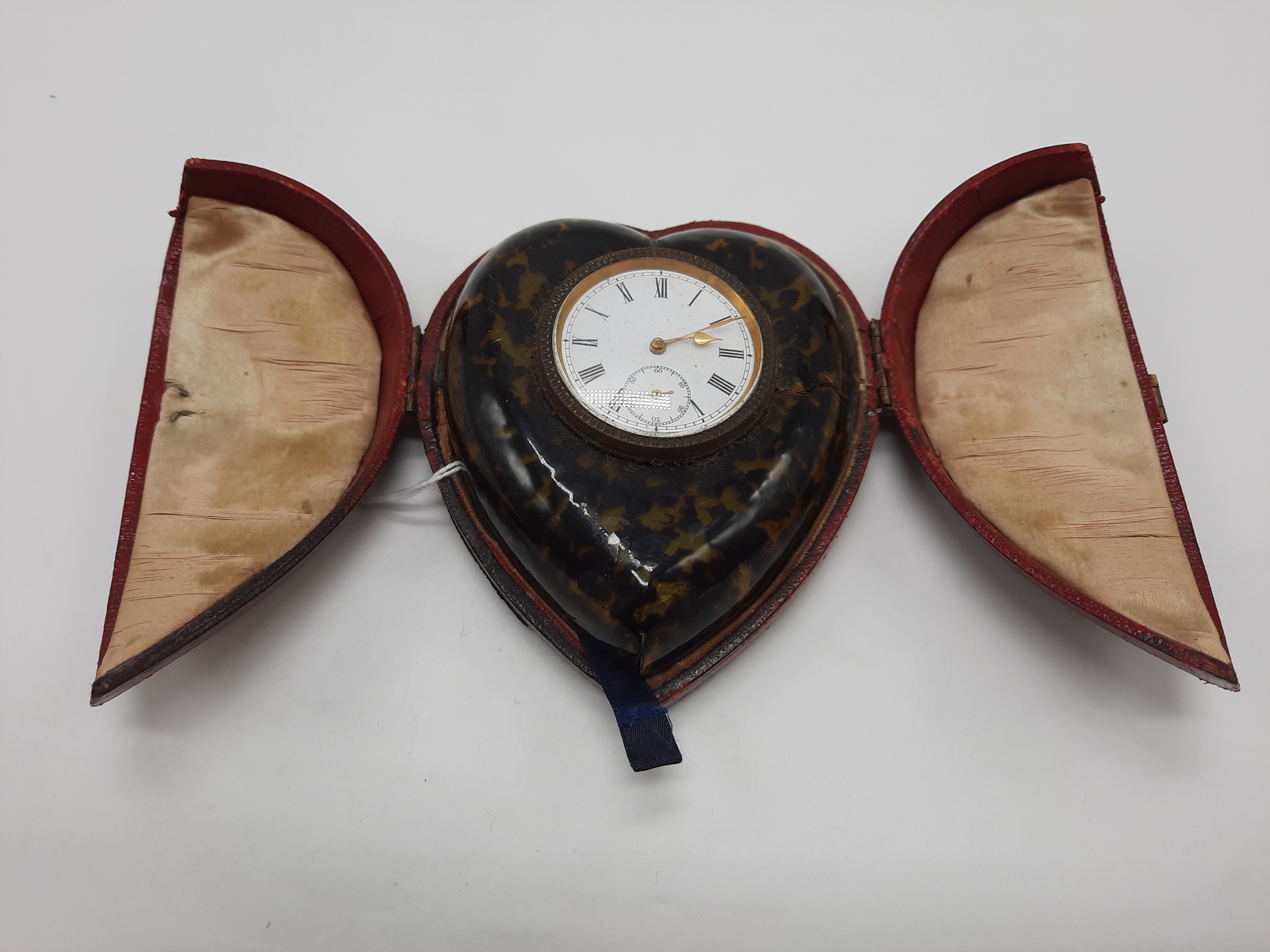 20THC HEART DESK ALARM CLOCK - NEEDS REPAIR