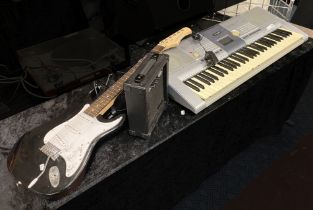 YAMAHA KEYBOARD & STRAT STYLE ELECTRIC GUITAR & MINI PRACTICE AMP