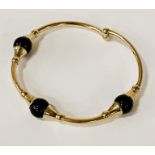 GOLD & BLACK GEMSTONE BANGLE 13.9 APPROX