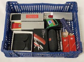 QTY OF VICTORIANOX SWISS ARMY KNIVES ETC