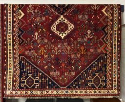 FINE SOUTH WEST PERSIAN QASHQAI CARPET - 280 X 180 CMS