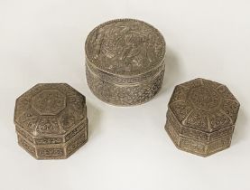 COLLECTION OF THREE SILVER INDIAN BOXES - APPROX 24 OZS