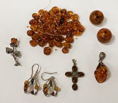 BOX OF BALTIC AMBER TO INCLUDE BROOCHES, PENDANTS & LOOSE BEADS