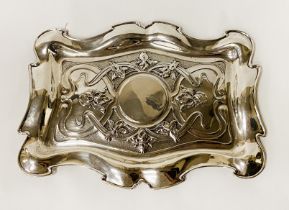 HM SILVER CHESTER 1901 WILLIAM NEIL SERVING TRAY - APPROX 328 G