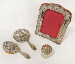 SILVER BRUSH/MIRROR/POT & MIRROR