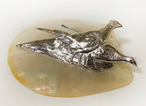 ANDREW BARRETT & SONS SILVER MOTHER OF PEARL HAIR CLIP