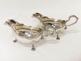 PAIR OF H/M SILVER SAUCE BOATS APPROX 26OZ (IMP) OR 744 GRAMS