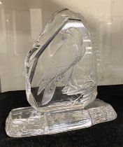 DARTINGTON CRYSTAL EAGLE PAPERWEIGHT - SIGNED ON STAND (WITH STAND 21CMS (H) APPROX - WITHOUT