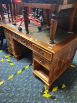 PEDESTAL DESK